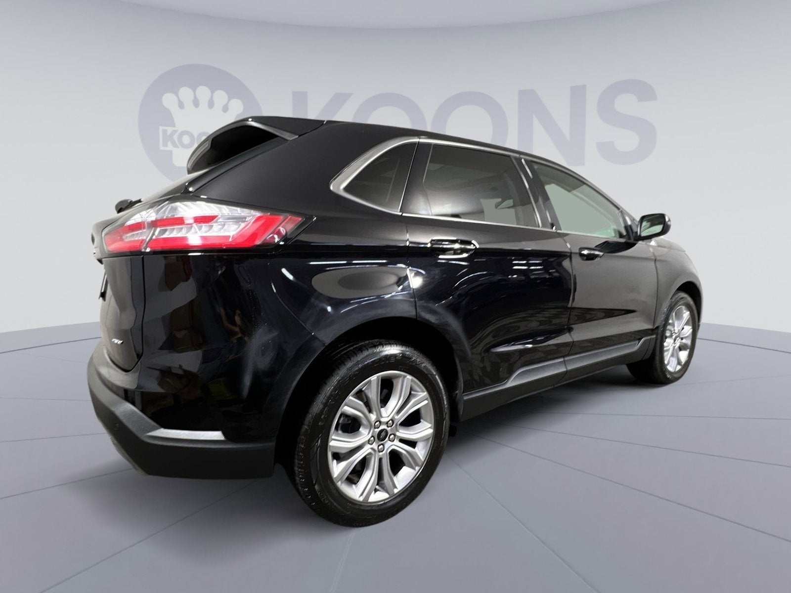 2023 Ford Edge Titanium