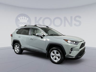 2020 Toyota RAV4 XLE