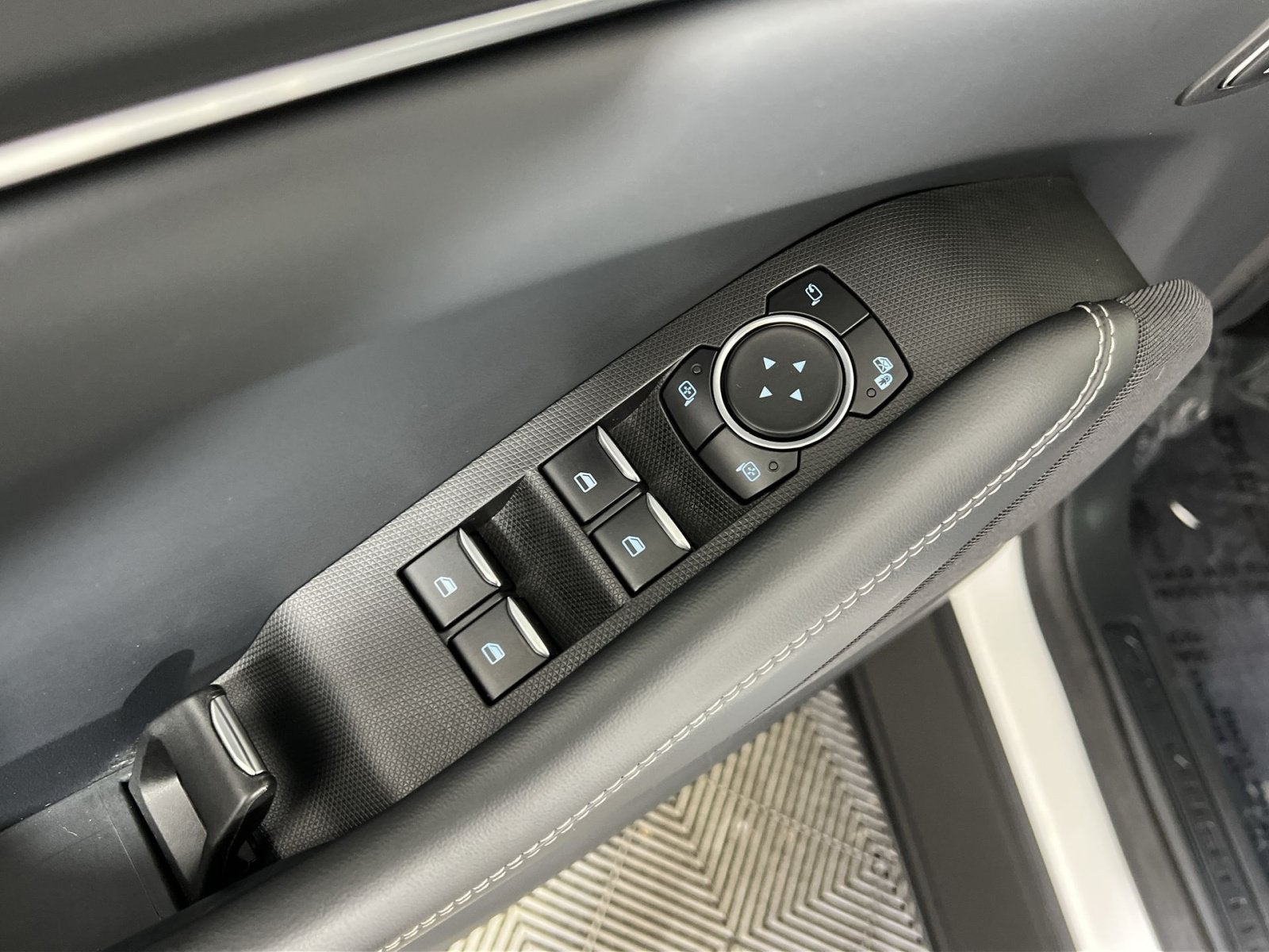 2023 Ford Mustang Mach-E California Route 1