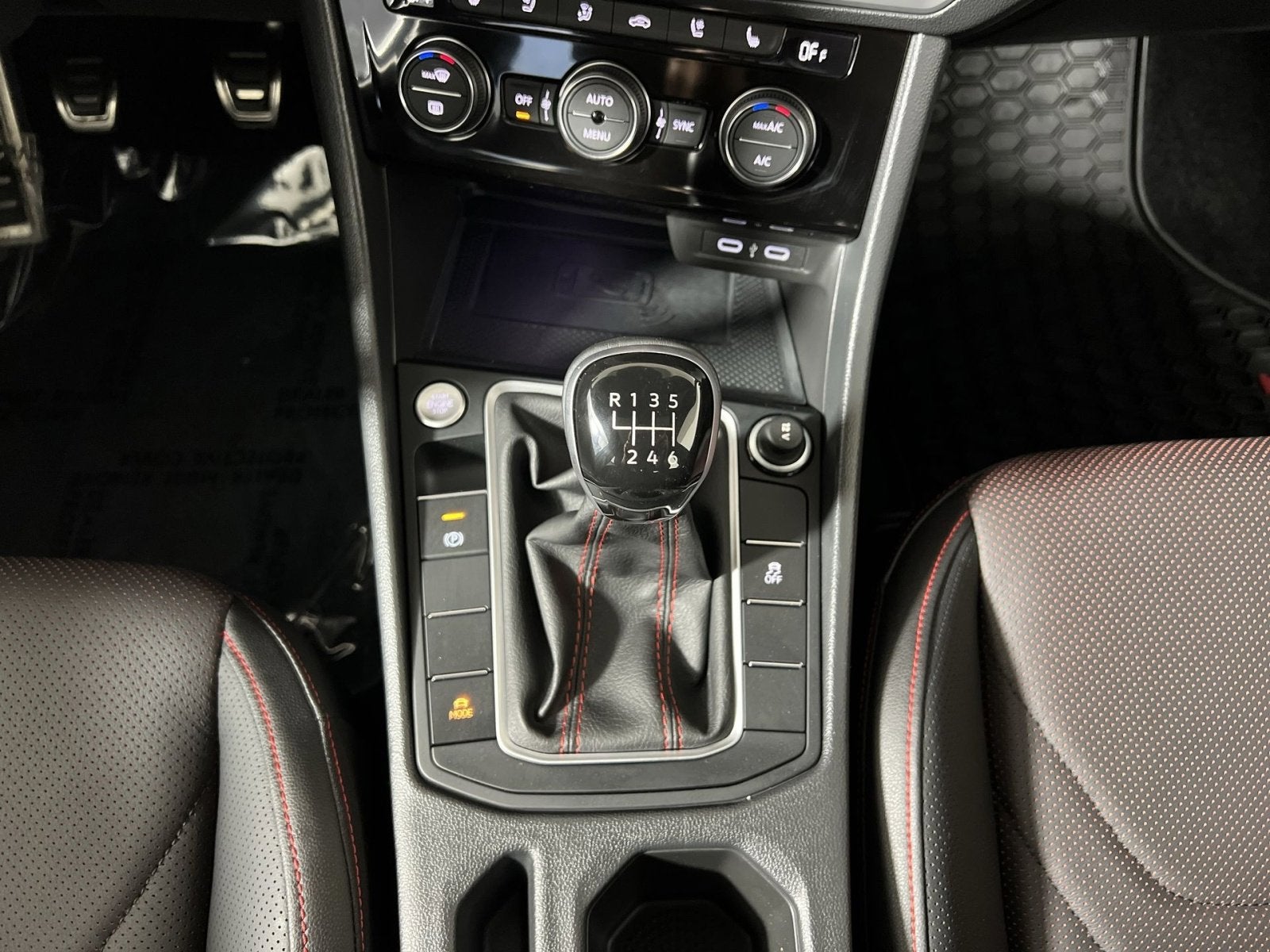 2024 Volkswagen Jetta GLI 2.0T Autobahn