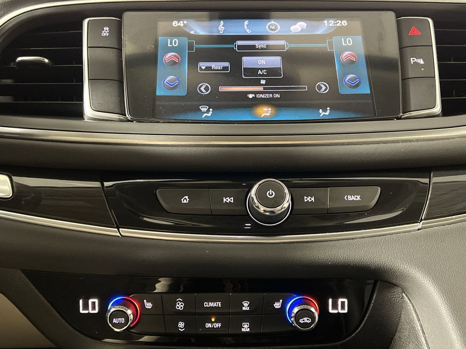 2018 Buick Enclave Essence