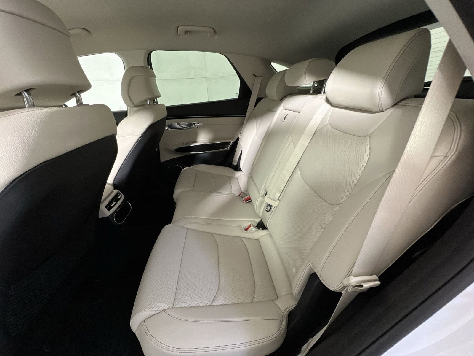 2024 Genesis GV70 2.5T
