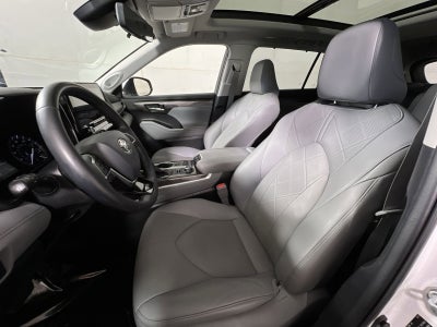 2021 Toyota Highlander Platinum