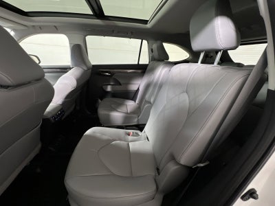 2021 Toyota Highlander Platinum
