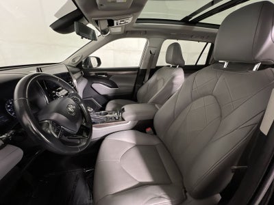 2021 Toyota Highlander Platinum