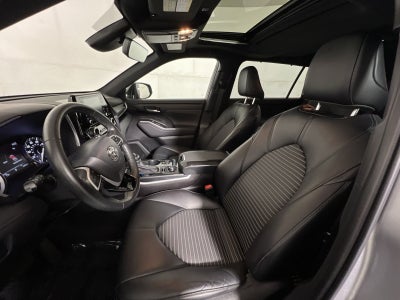 2022 Toyota Highlander XSE