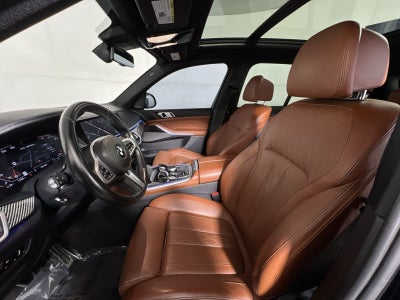 2022 BMW X5 M50i