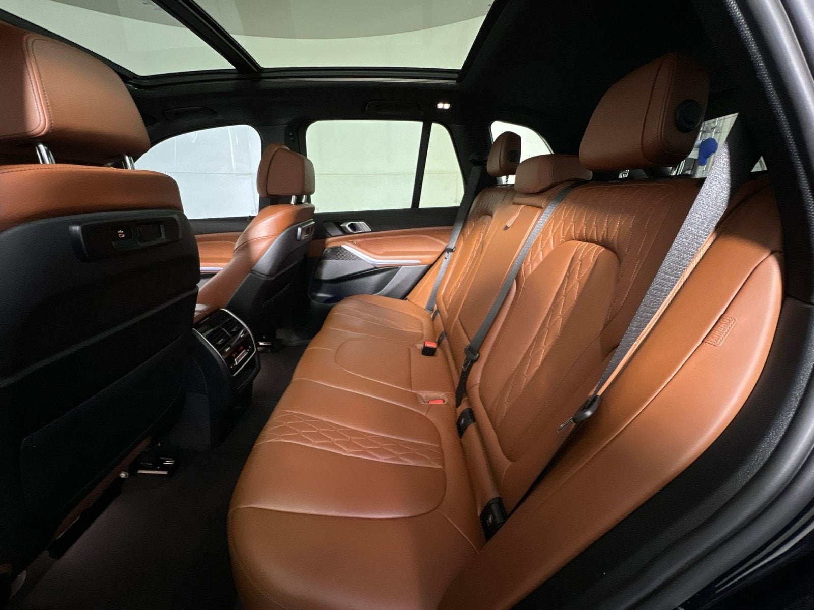 2022 BMW X5 M50i