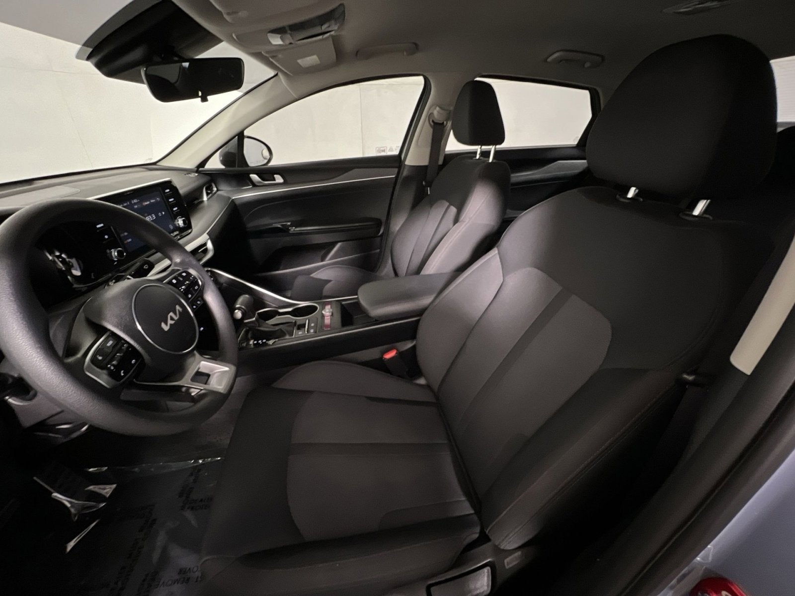 2022 Kia K5 LX