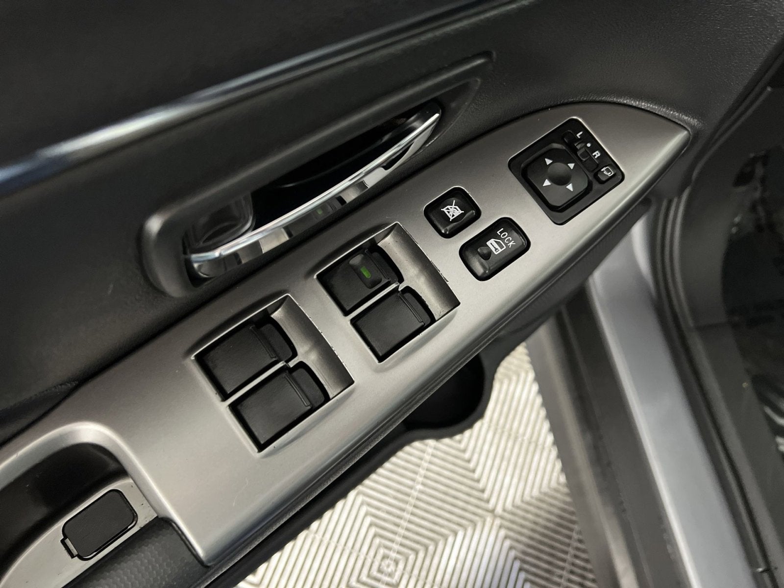 2023 Mitsubishi Outlander Sport 2.0 SE