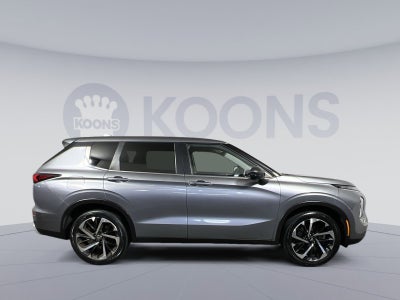 2022 Mitsubishi Outlander SE