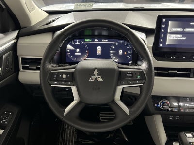 2025 Mitsubishi Outlander SEL