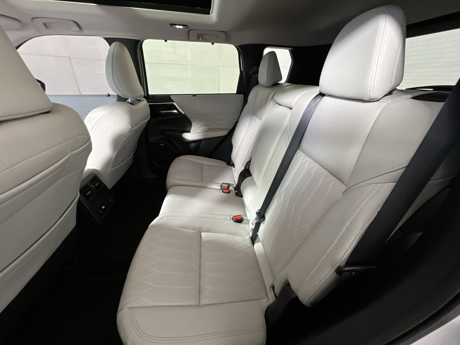 2025 Mitsubishi Outlander SEL