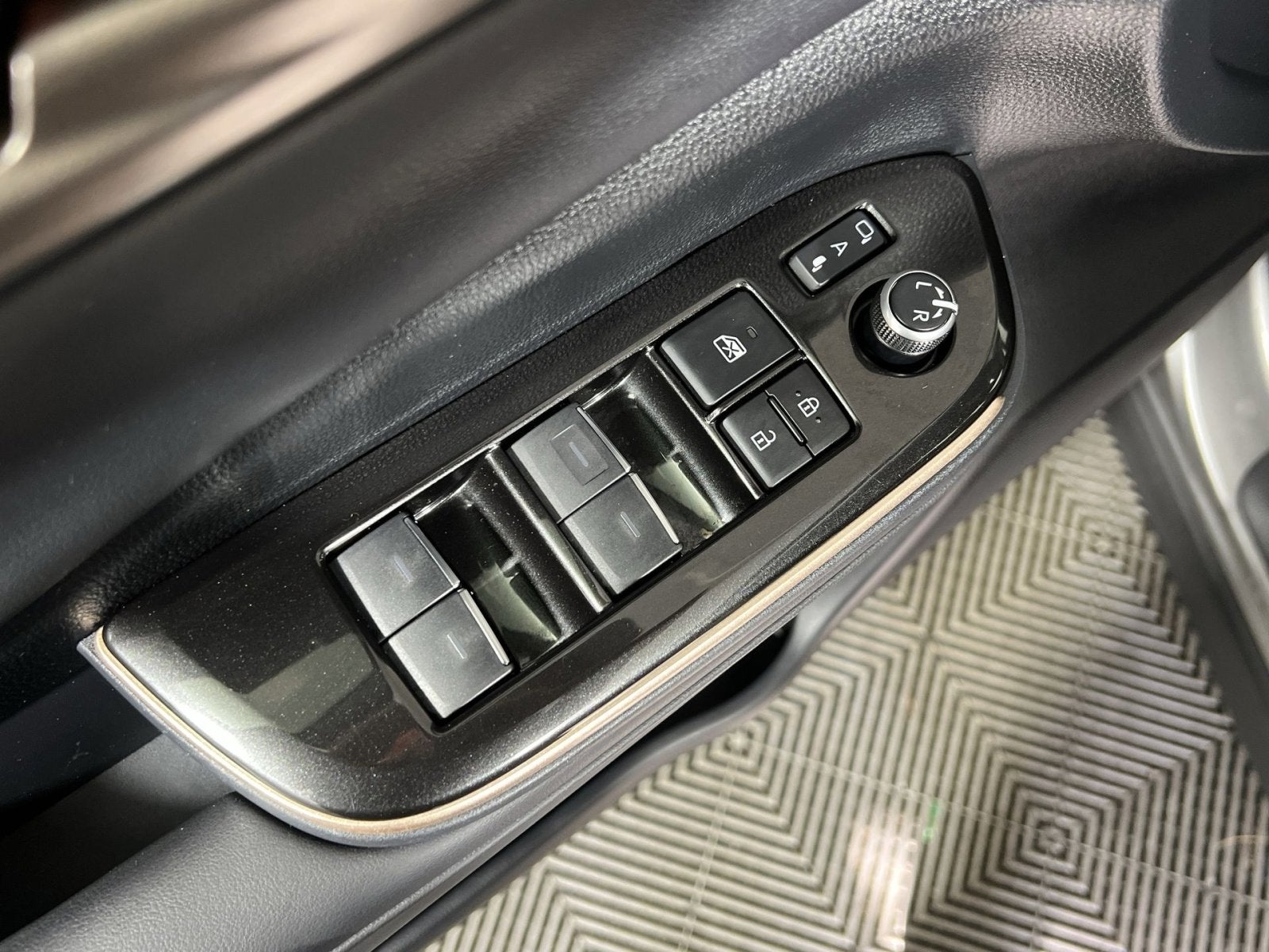 2024 Toyota Crown XLE