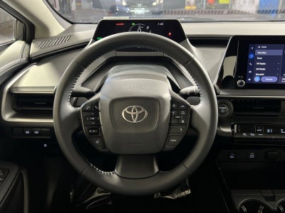 2025 Toyota Prius LE