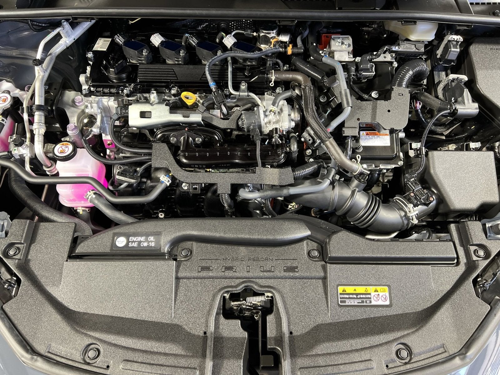 2025 Toyota Prius LE