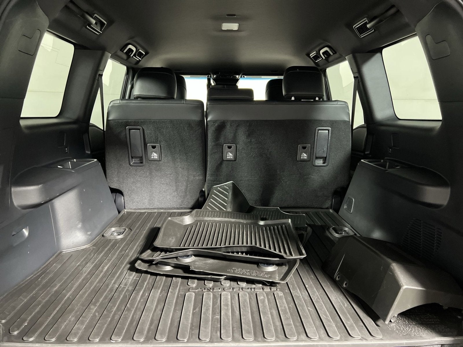 2024 Toyota Land Cruiser Base