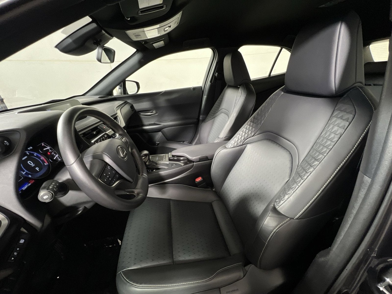 2022 Lexus UX 200 Base