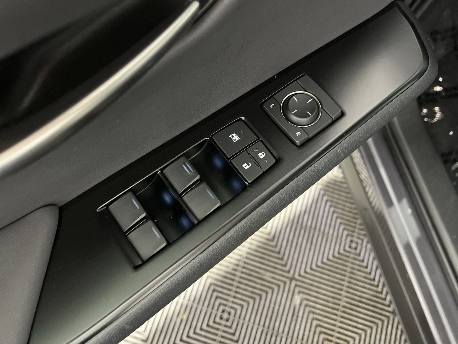 2022 Lexus UX 200 Base