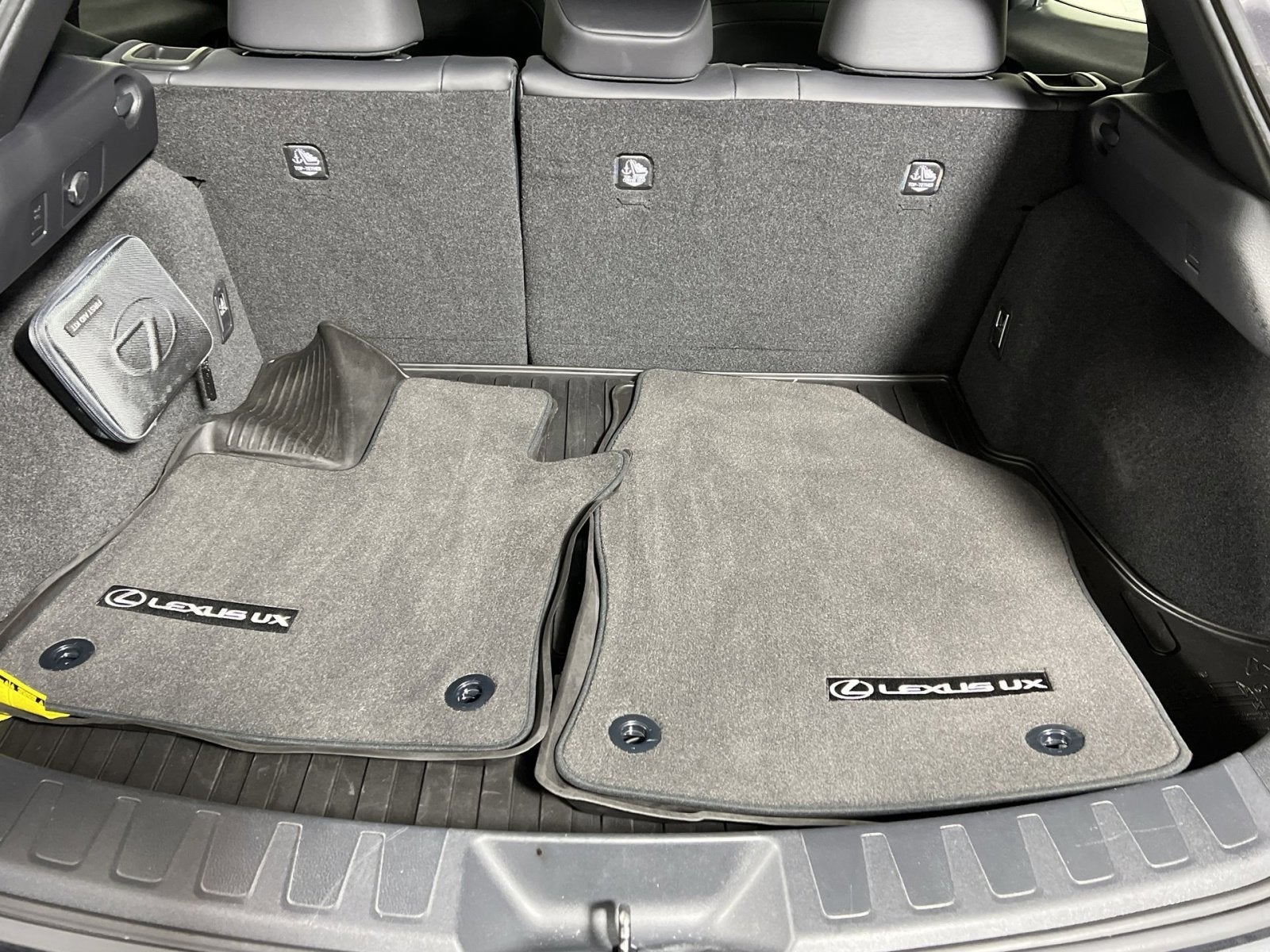 2022 Lexus UX 200 Base