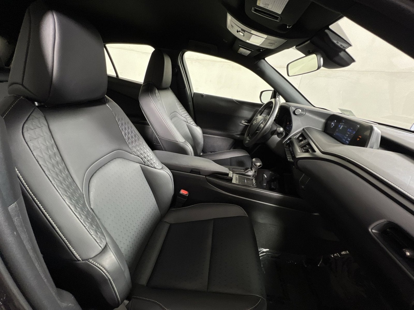 2022 Lexus UX 200 Base