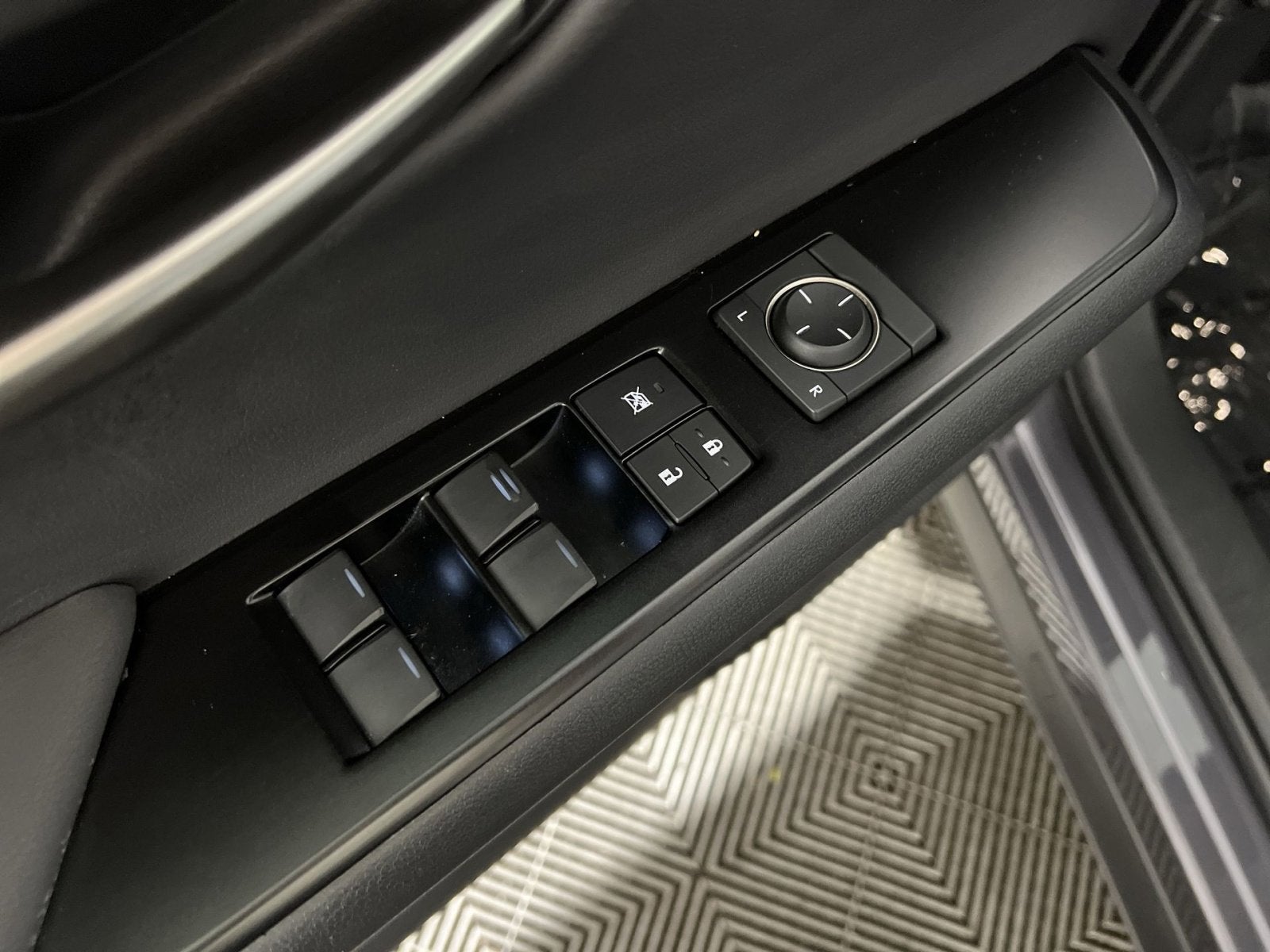 2023 Lexus UX 250h Base