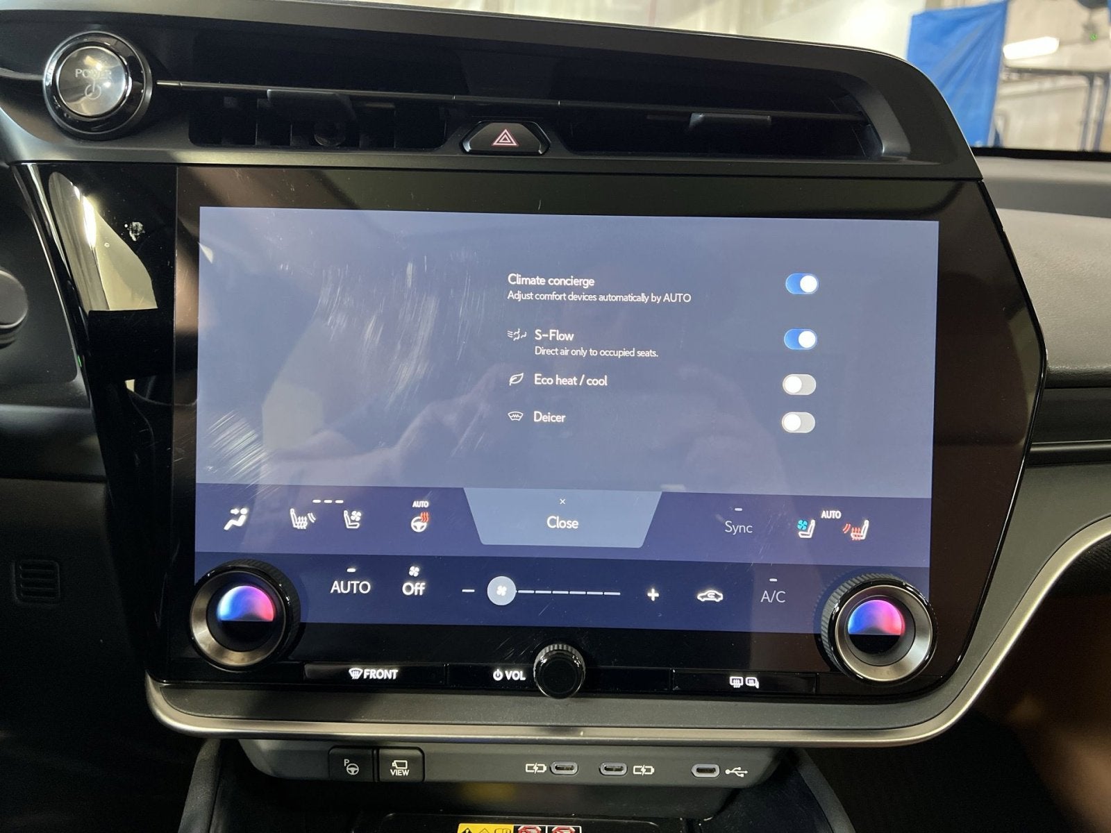 2023 Lexus RZ 450e Luxury