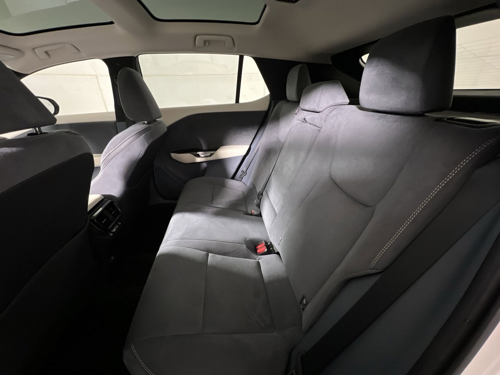 2023 Lexus RZ 450e Luxury