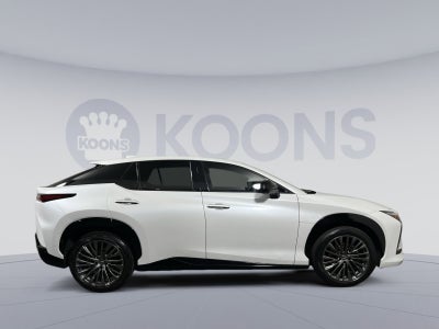 2023 Lexus RZ 450e Luxury