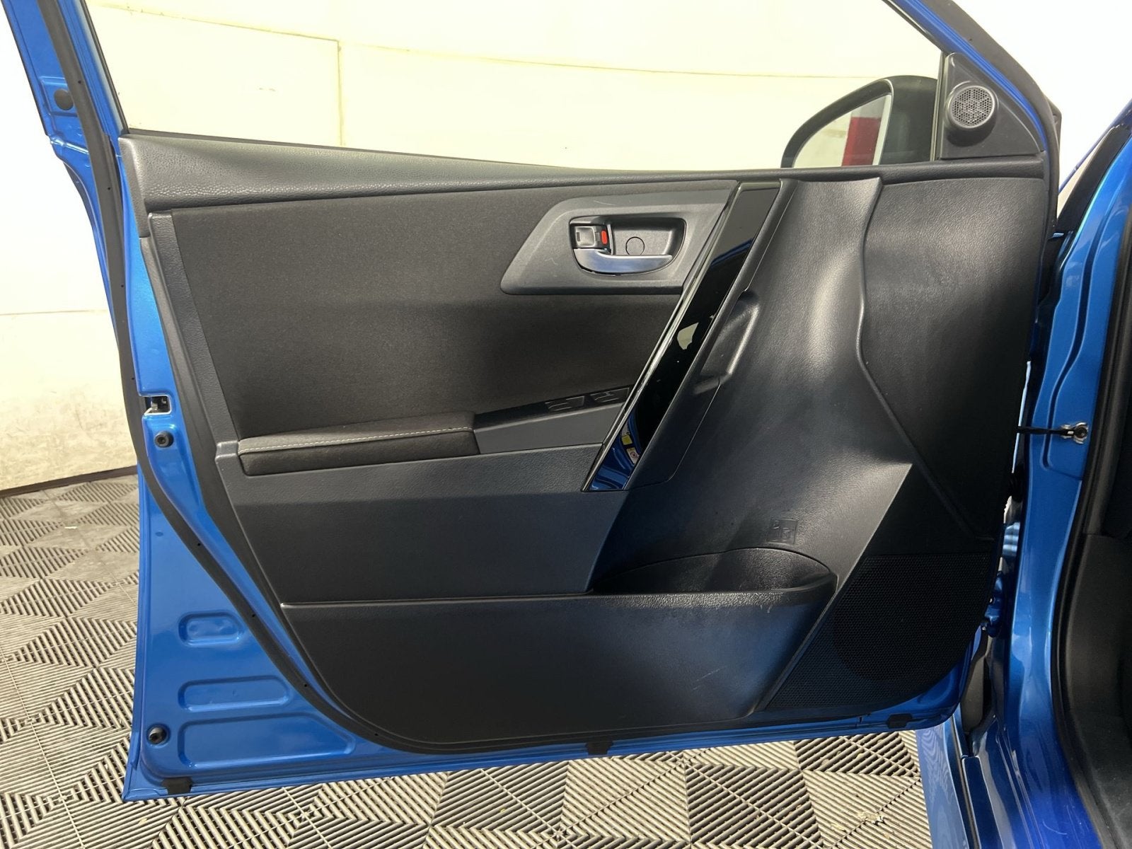 2017 Toyota Corolla iM Base