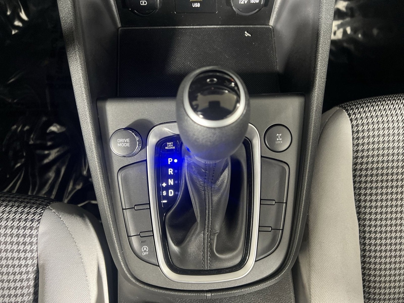 2022 Hyundai Kona SE