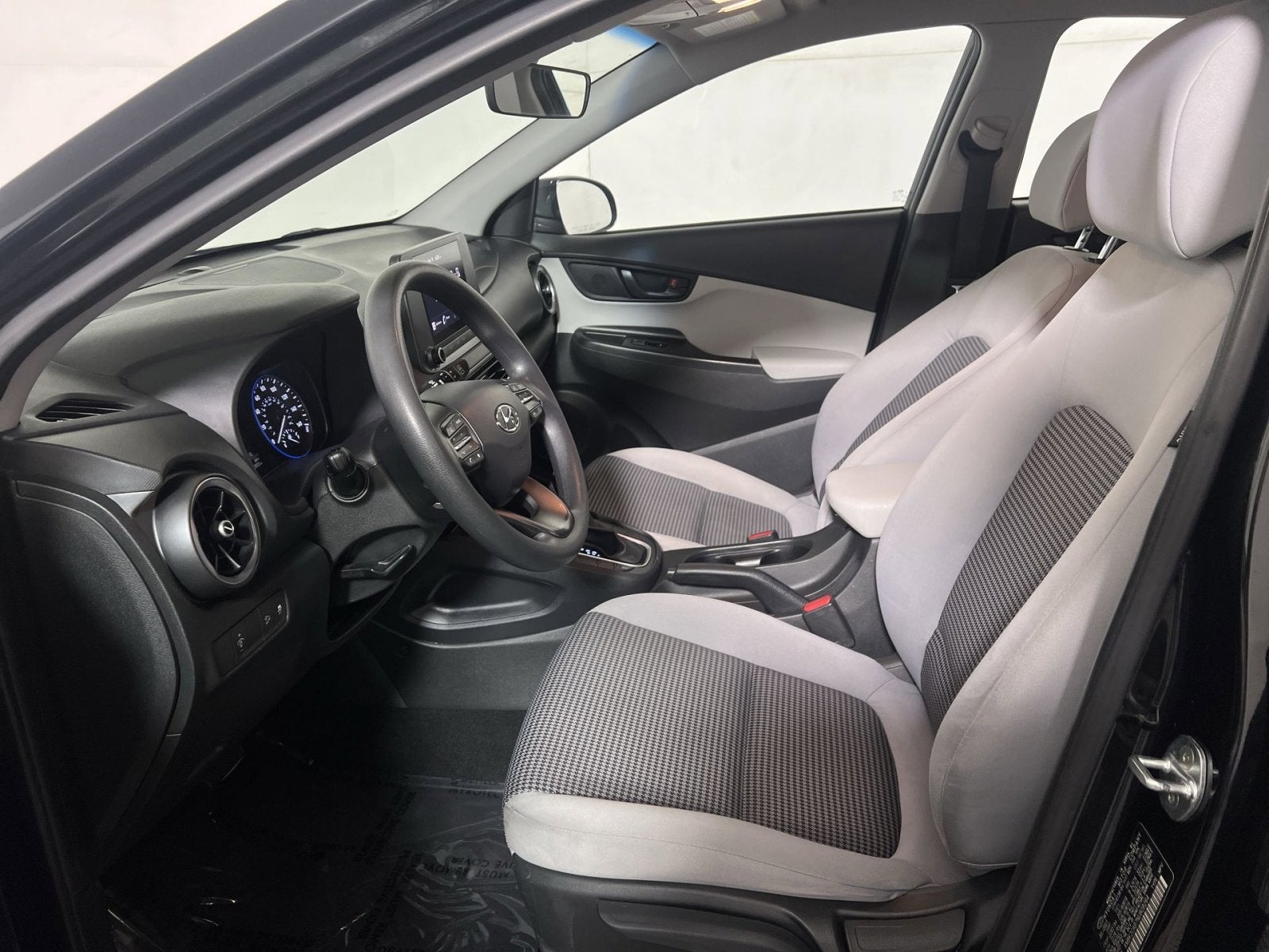 2022 Hyundai Kona SE