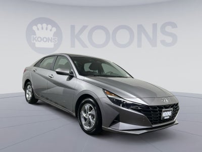 2023 Hyundai Elantra SE