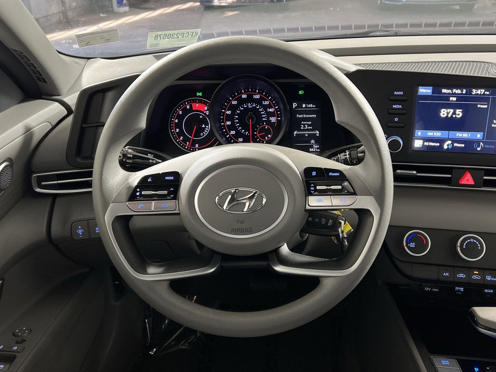 2023 Hyundai Elantra SE