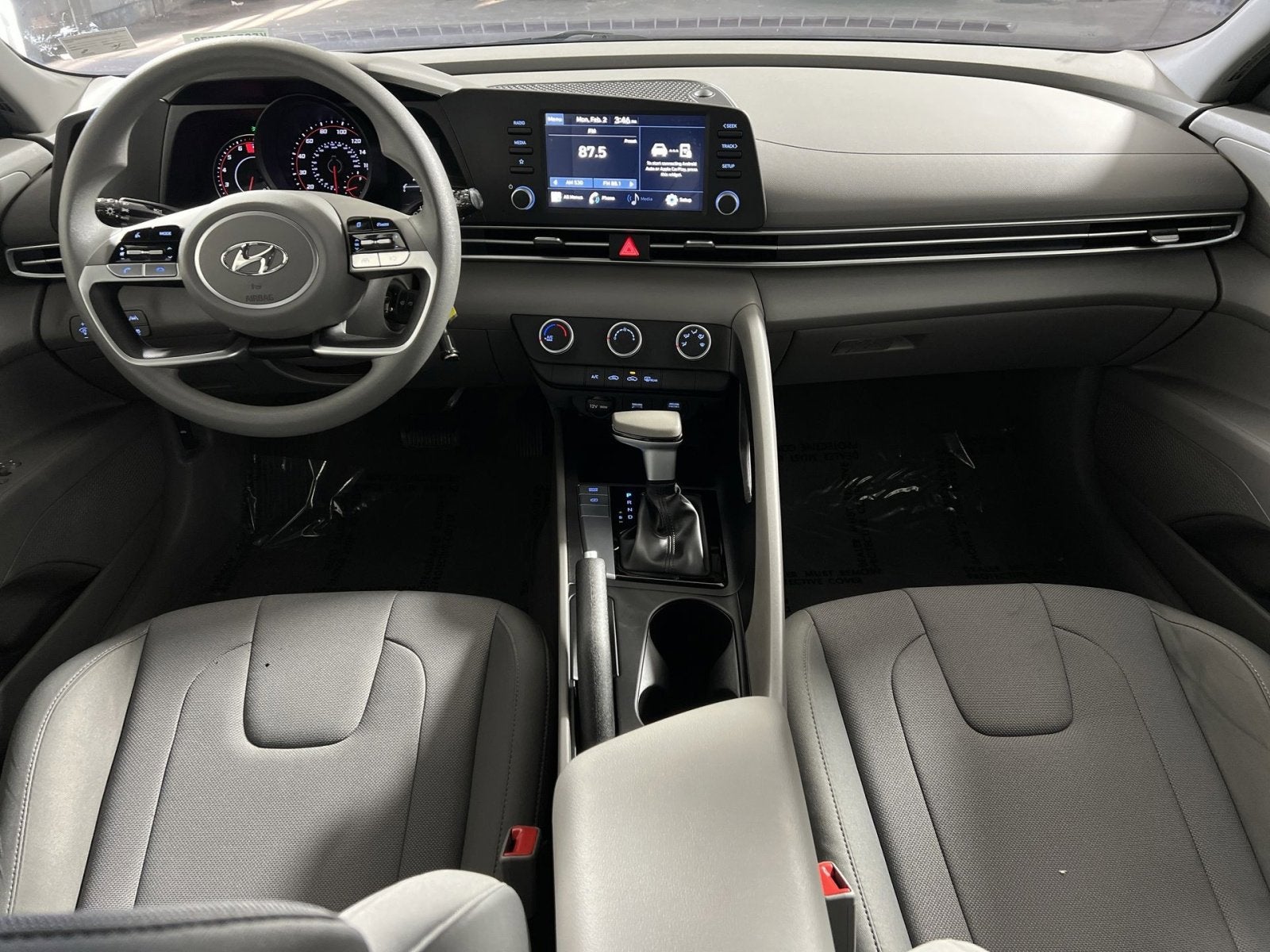 2023 Hyundai Elantra SE