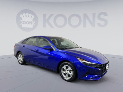 2023 Hyundai Elantra SE