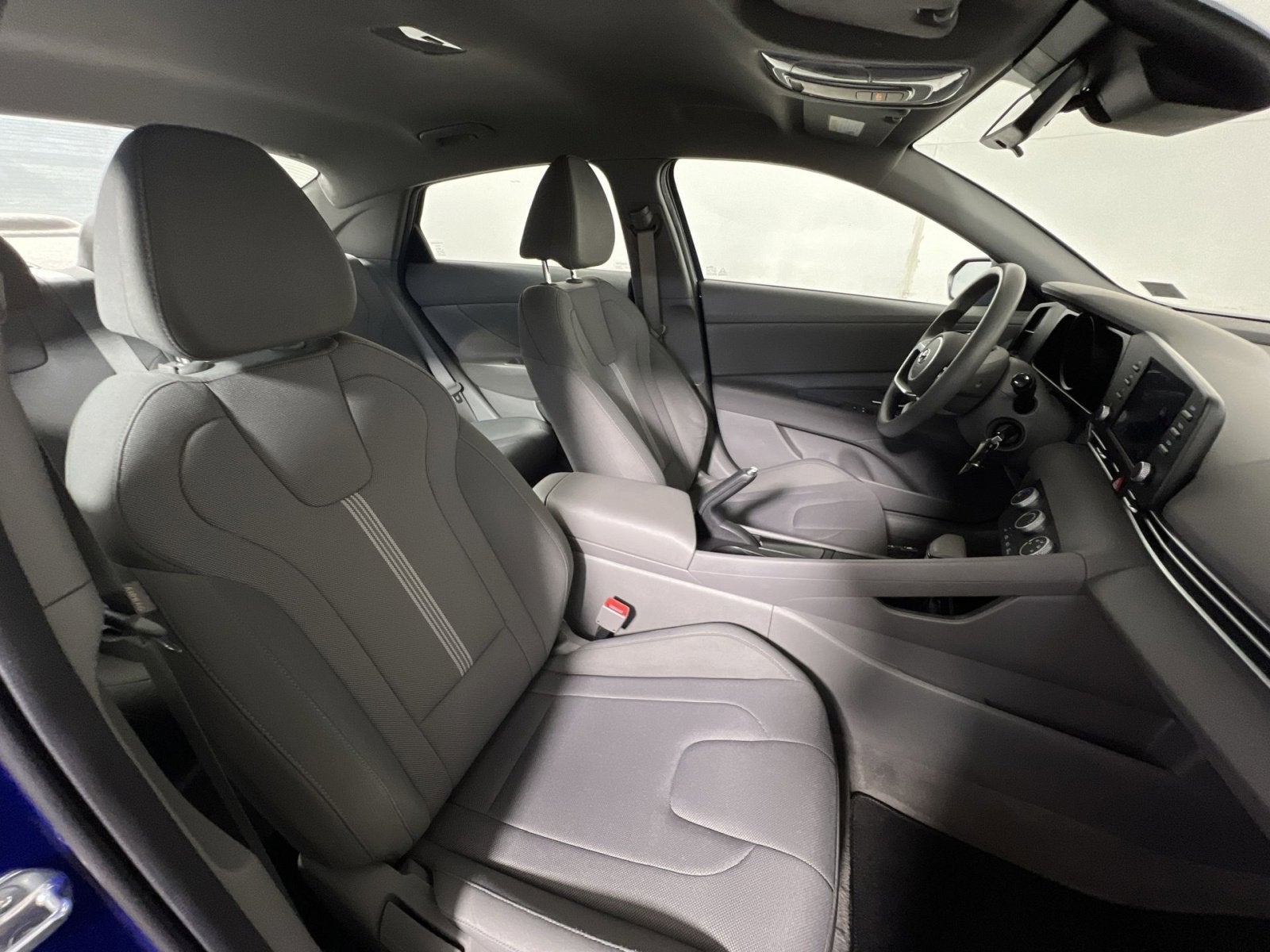 2023 Hyundai Elantra SE
