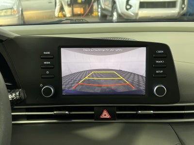 2023 Hyundai Elantra SE