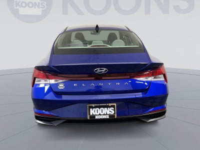 2023 Hyundai Elantra SE
