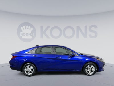 2023 Hyundai Elantra SE