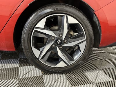 2022 Hyundai Elantra Limited