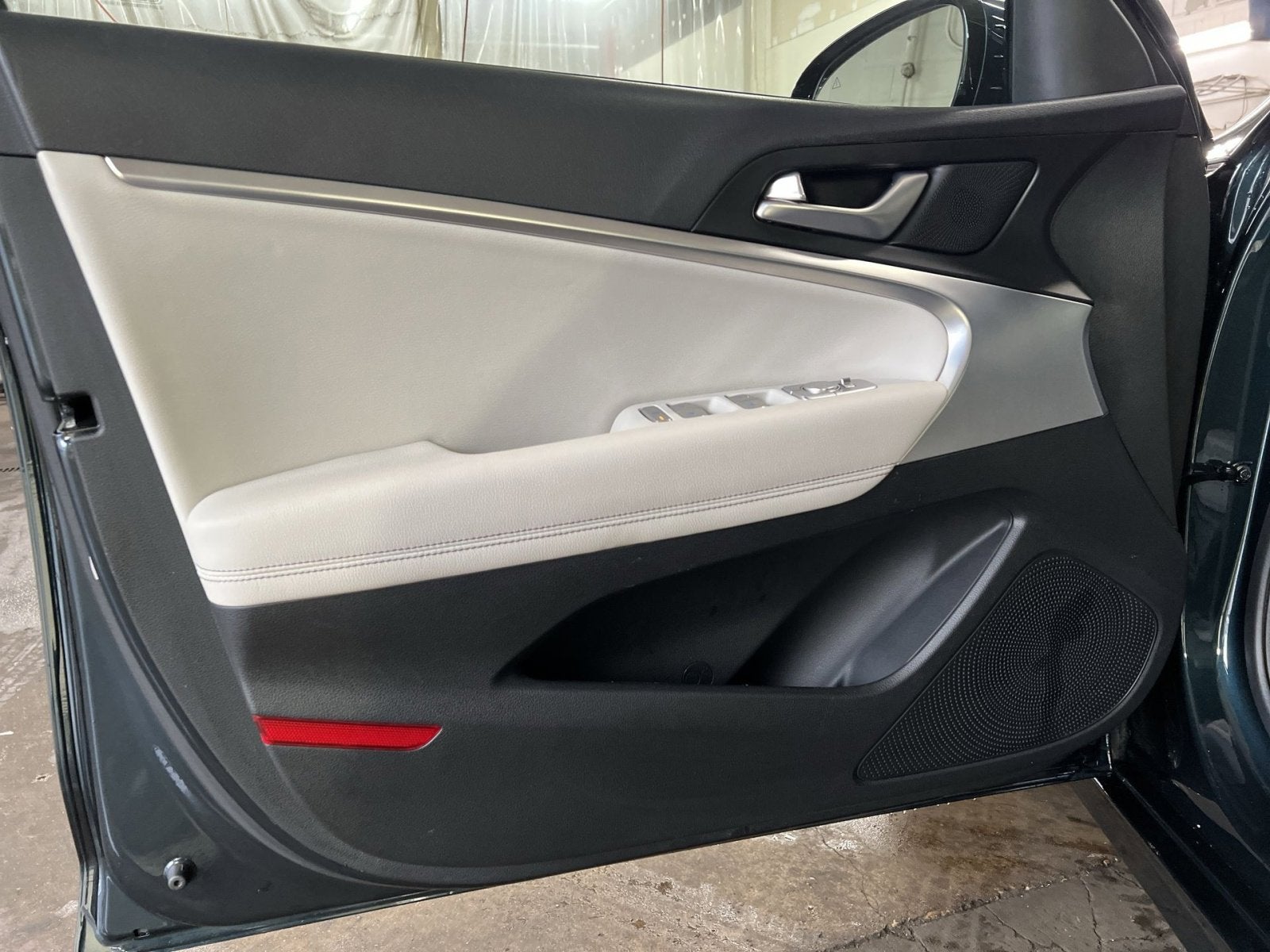 2024 Genesis G70 2.5T