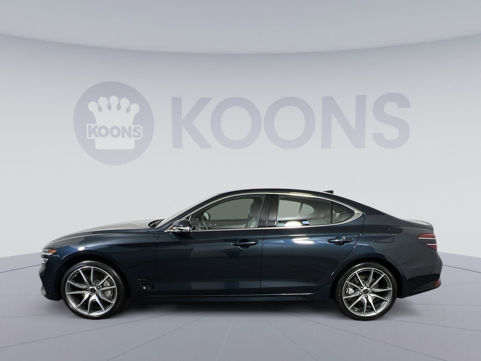 2024 Genesis G70 2.5T