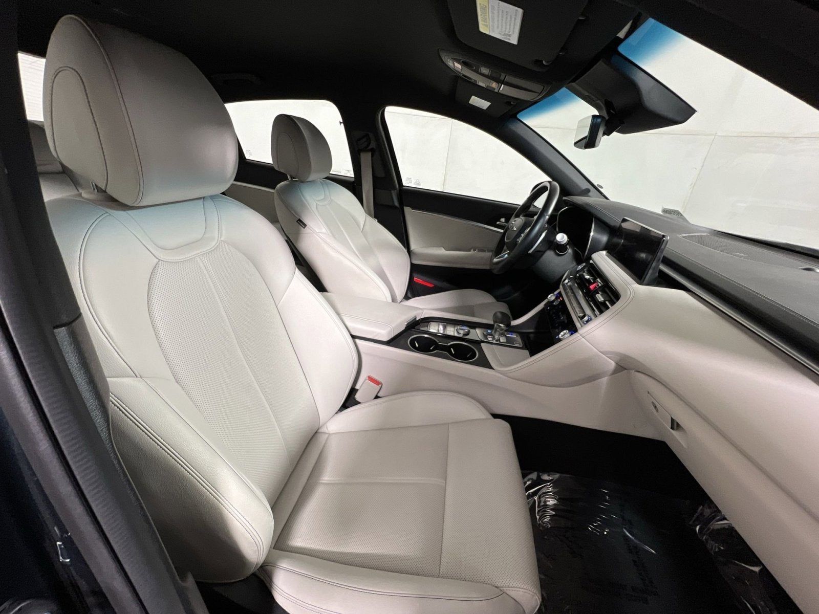 2024 Genesis G70 2.5T