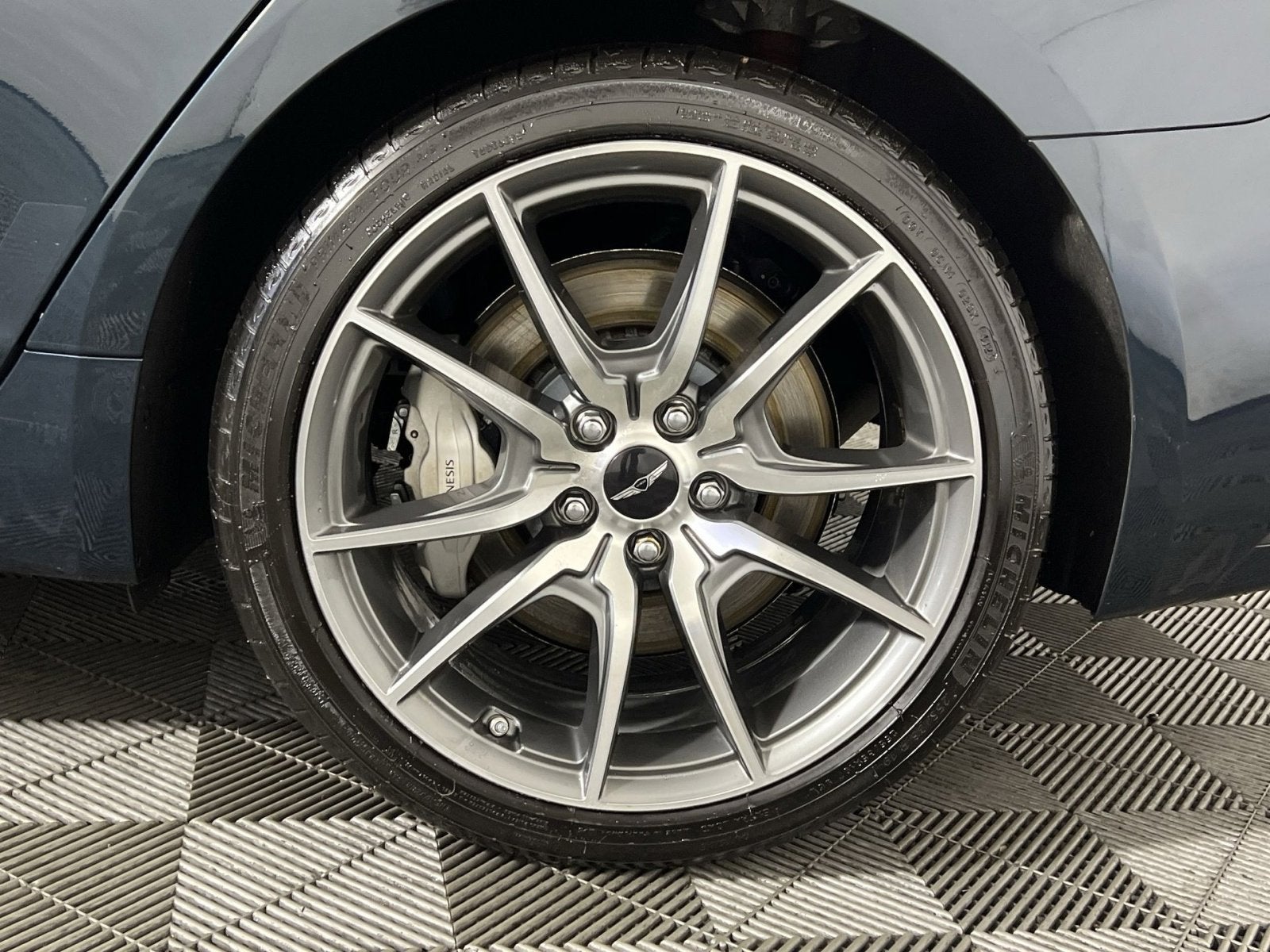 2024 Genesis G70 2.5T