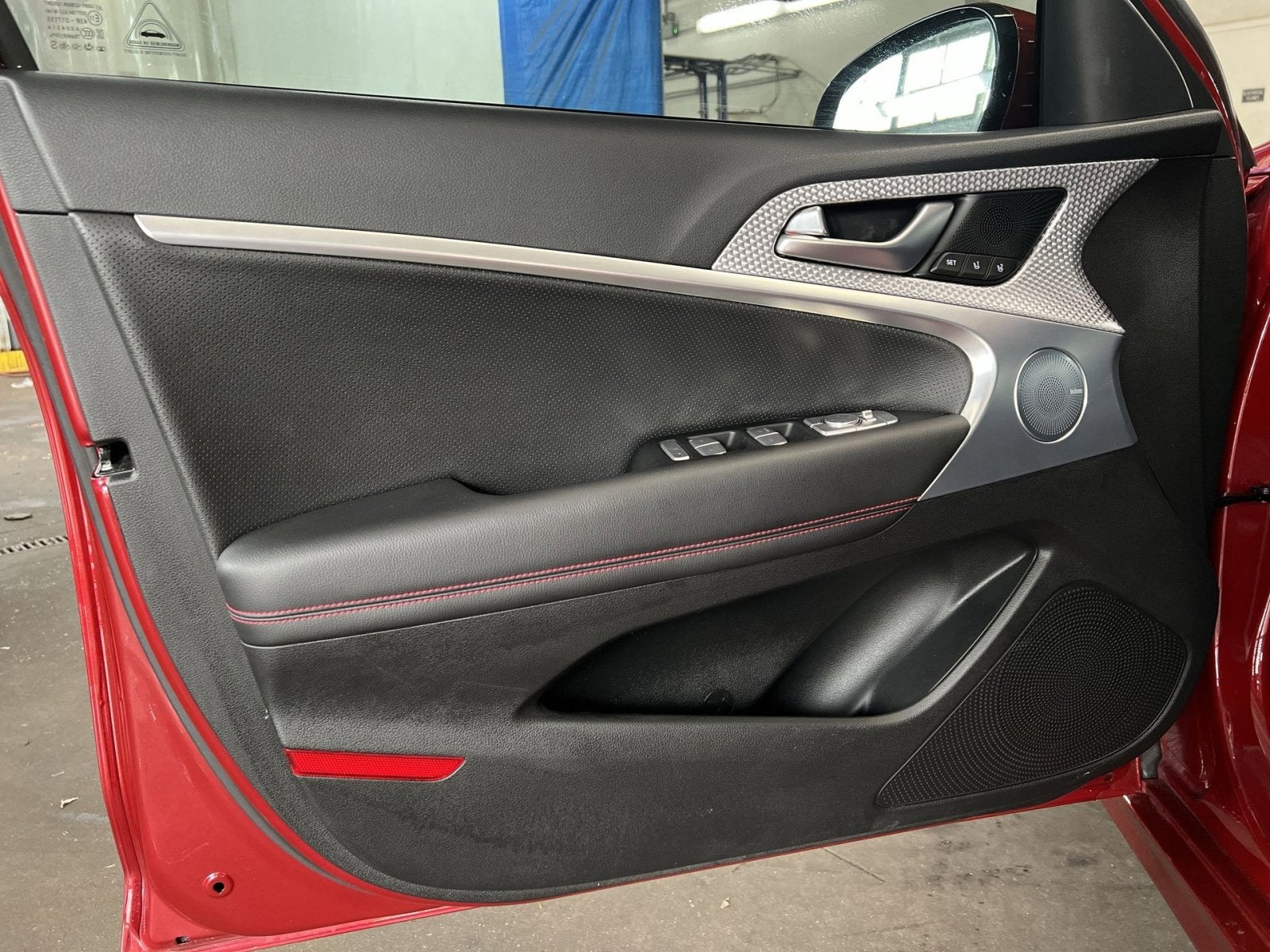2023 Genesis G70 2.0T