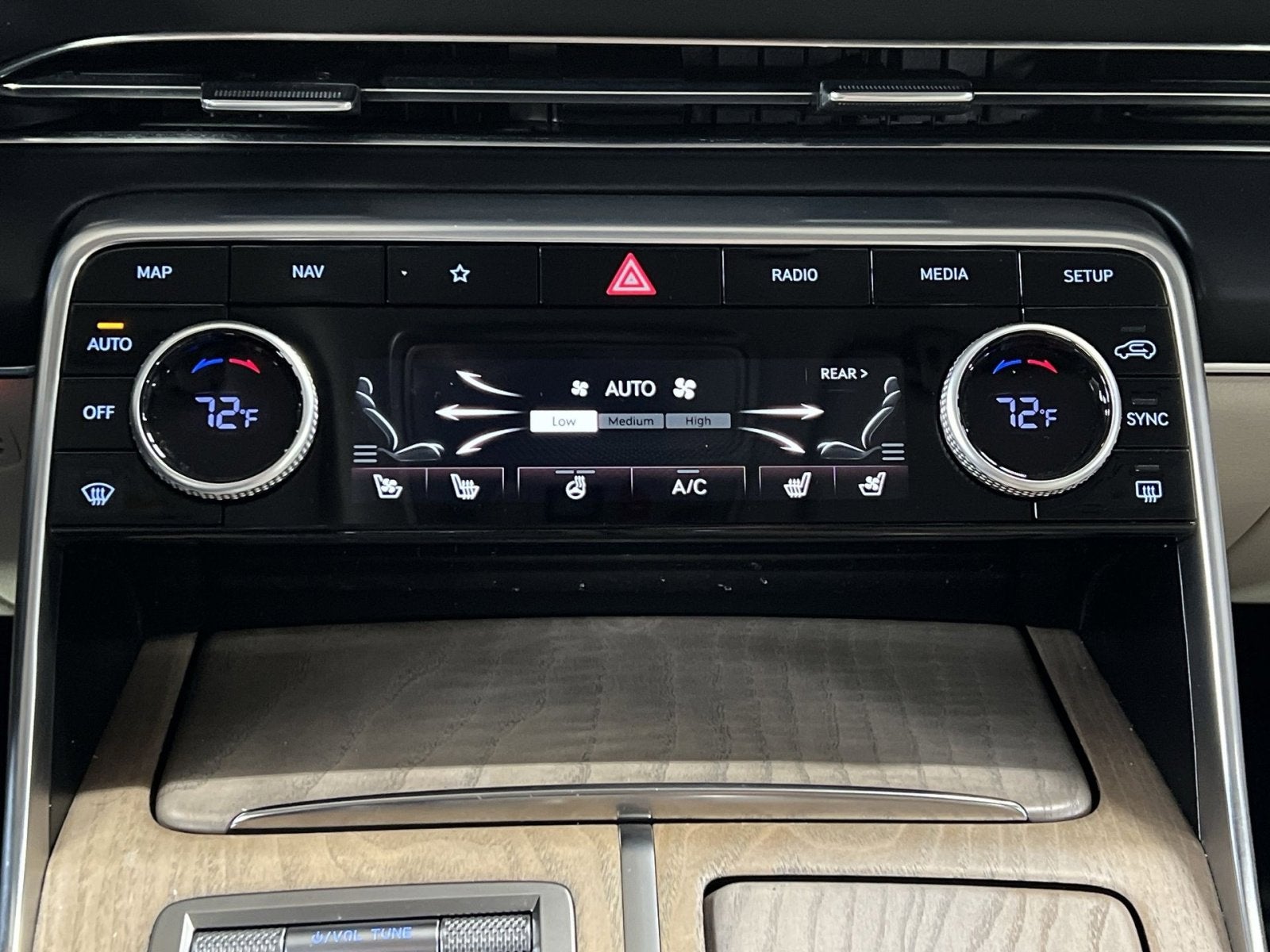 2023 Genesis GV80 2.5T