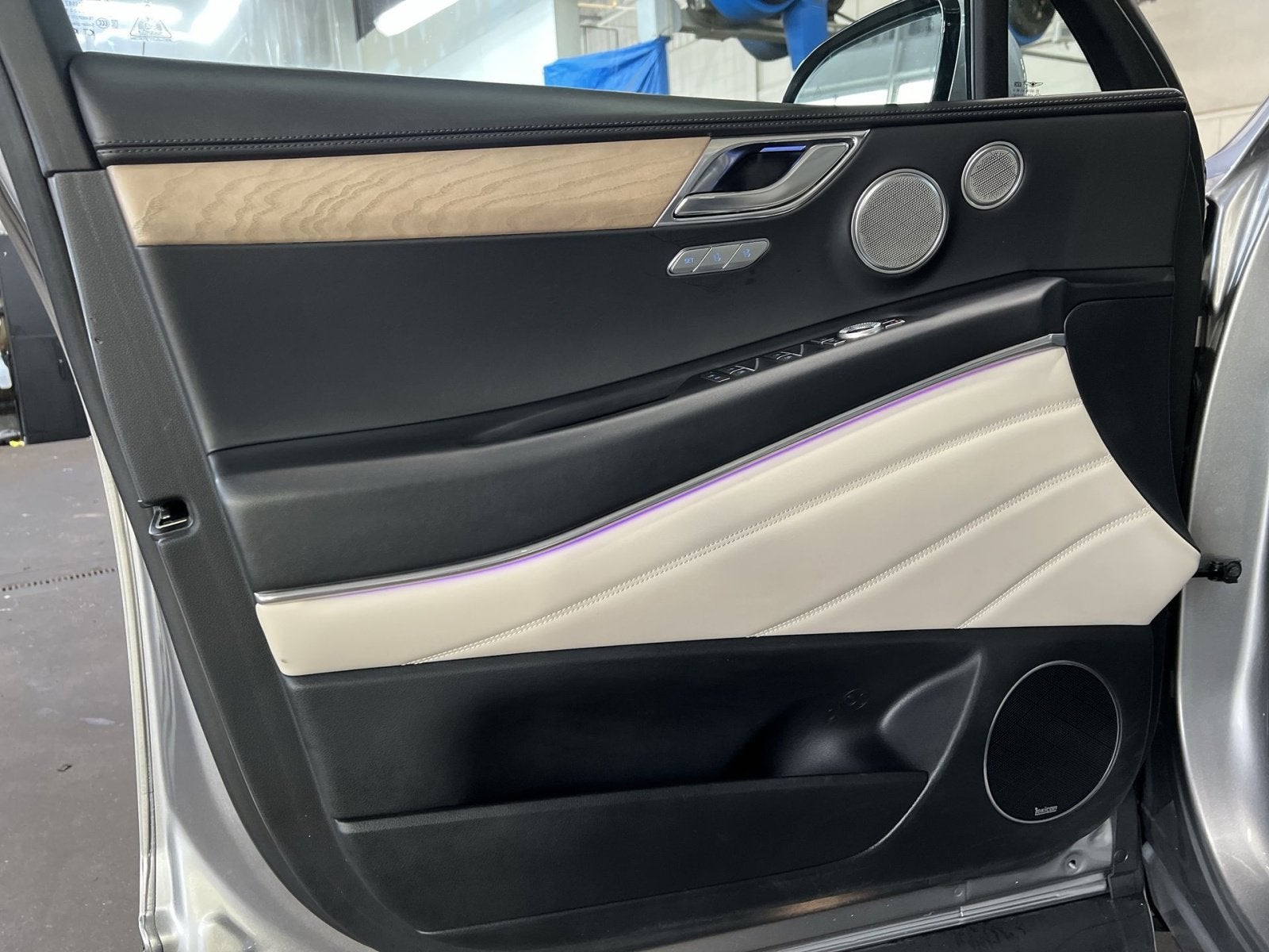 2023 Genesis GV80 2.5T
