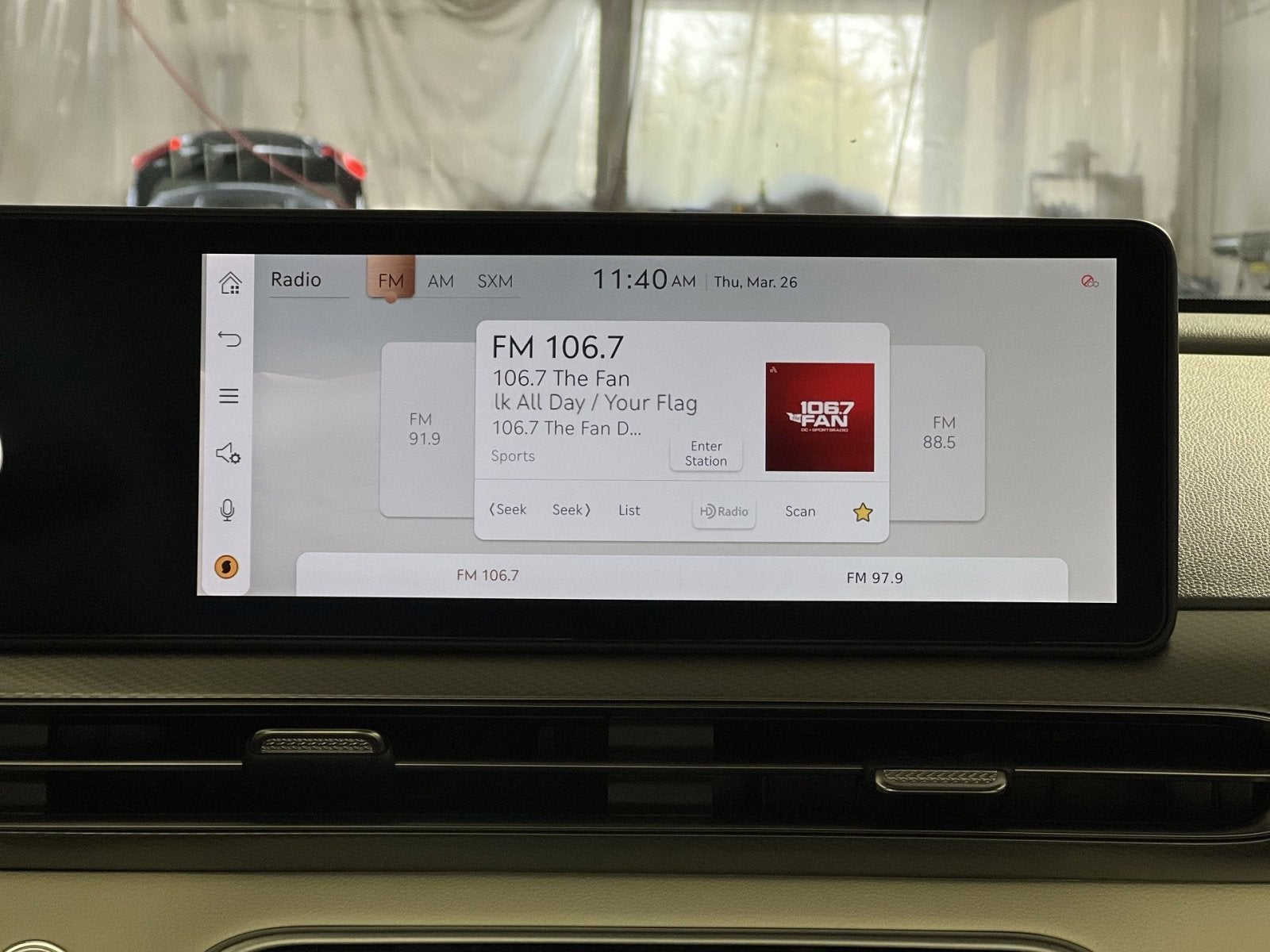 2025 Genesis GV60 Standard