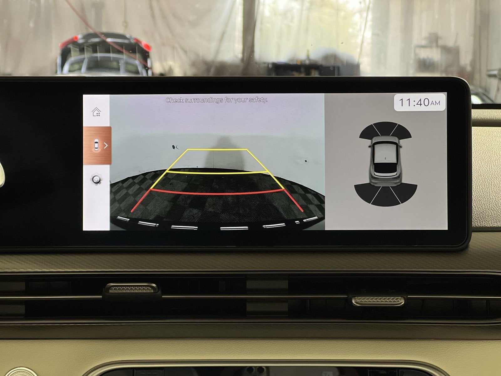 2025 Genesis GV60 Standard